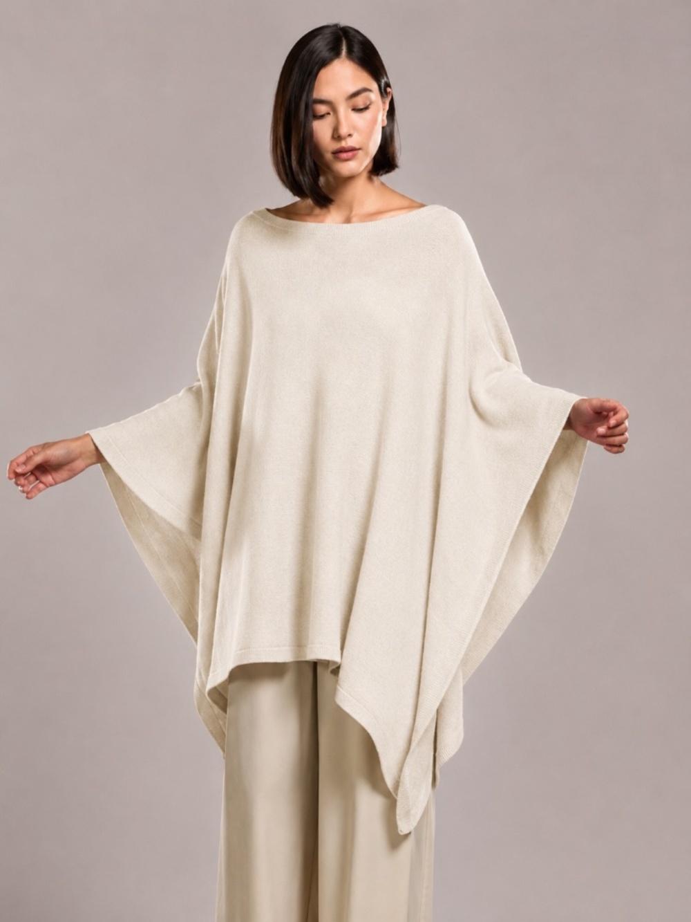 NWOT JAKI Elle Cashmere Wool Blend Poncho Beige Made in Italy